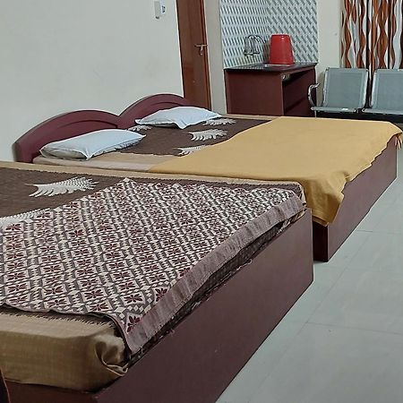 Adhithya Apartments Guruvāyūr Dış mekan fotoğraf