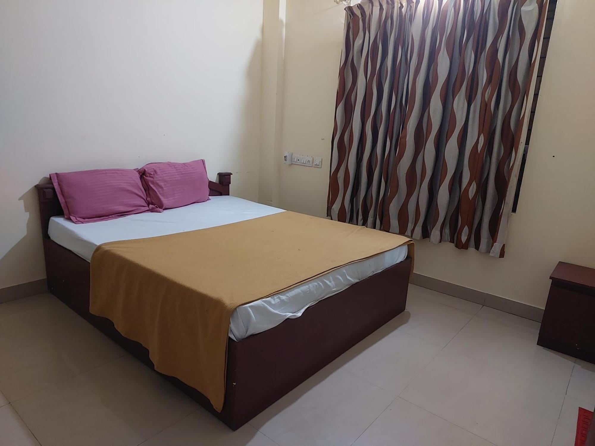 Adhithya Apartments Guruvāyūr Dış mekan fotoğraf